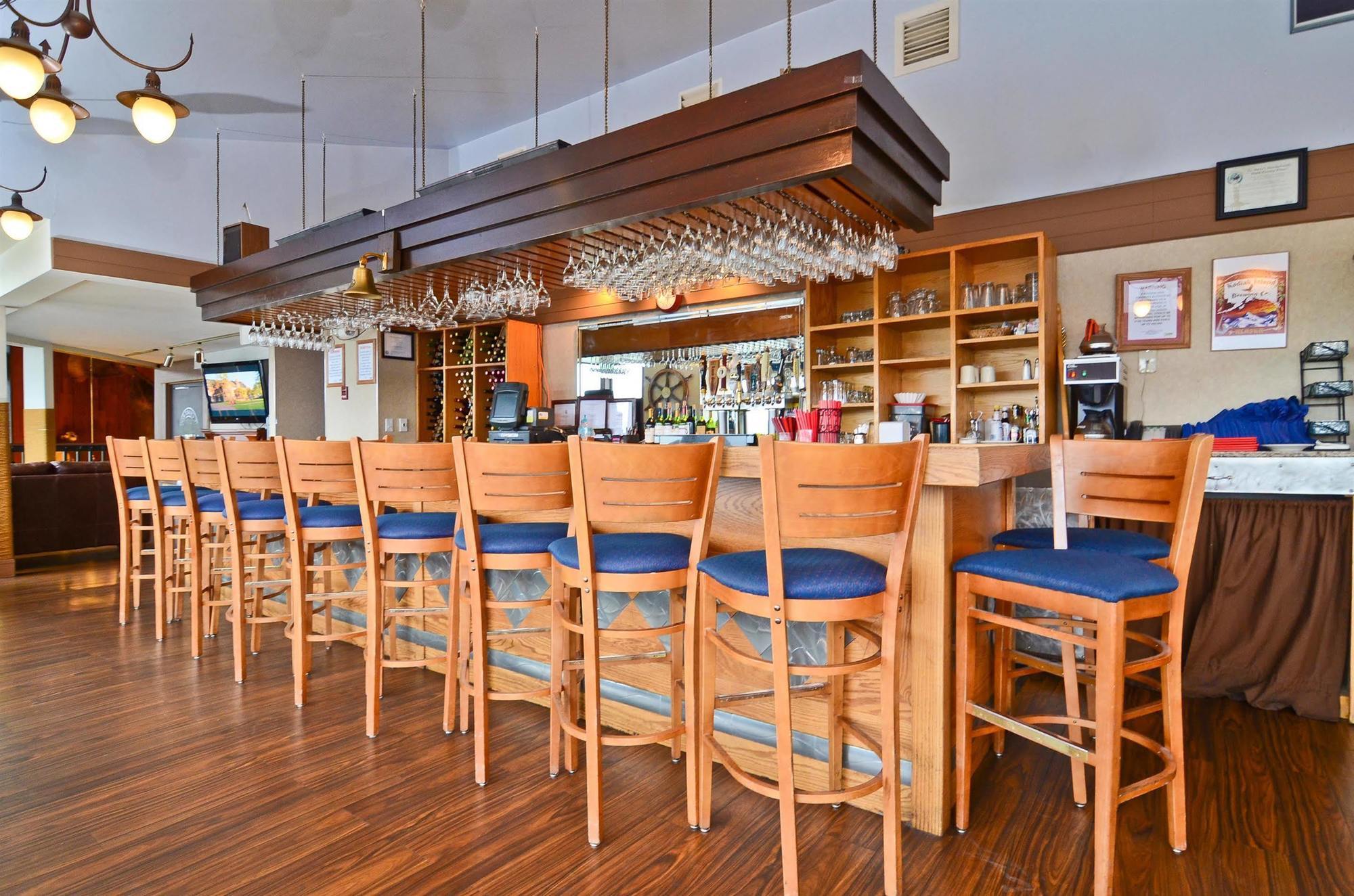 Best Western Kodiak Inn & Convention Center Restaurant photo